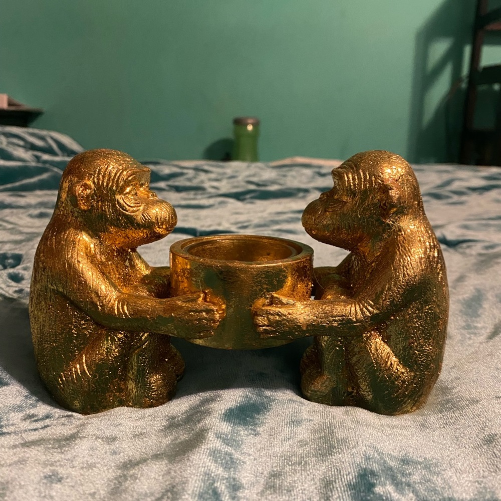 Candle holder